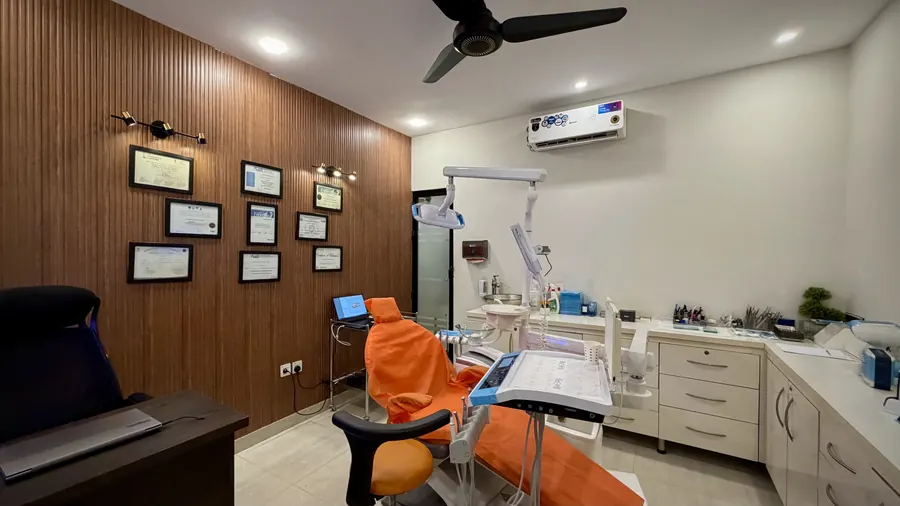 Dr. Safia's surgery with the dental unit